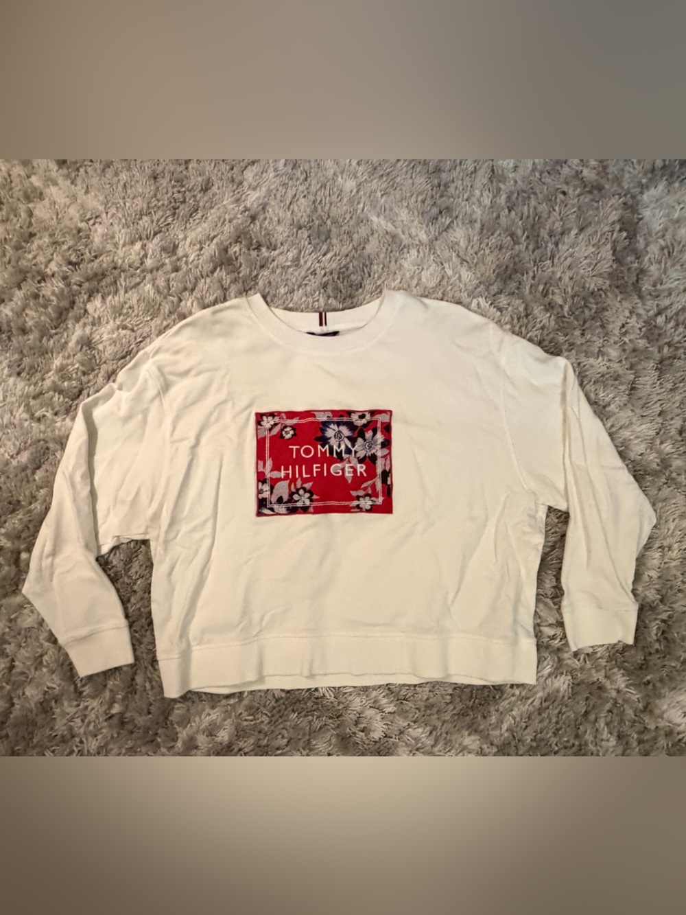 Tommy Hilfiger White Crewneck Sweater with Red Floral Logo Patch